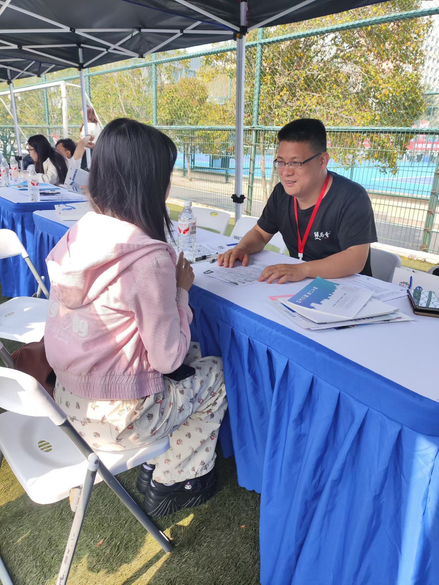 才聚滬寧 築夢臨平 紅媒集團隨臨平區高校引才團赴南京、上海攬才