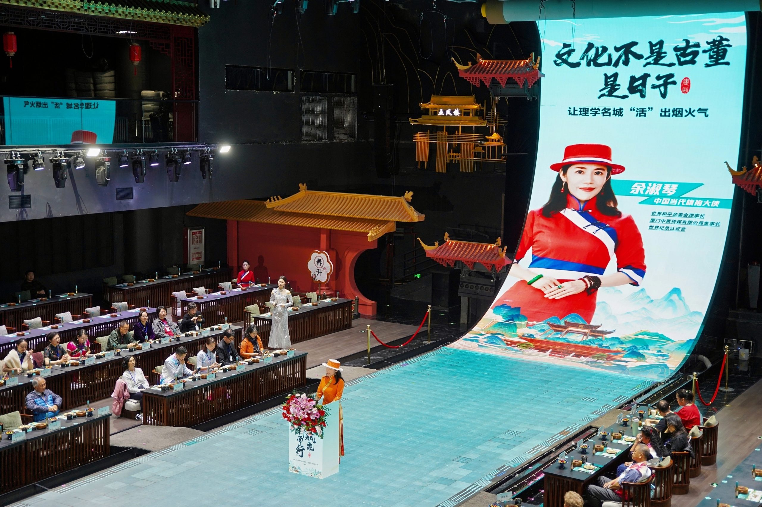 一件旗袍撼動兩岸 余淑琴重磅落子建甌 文化戰局全面升溫